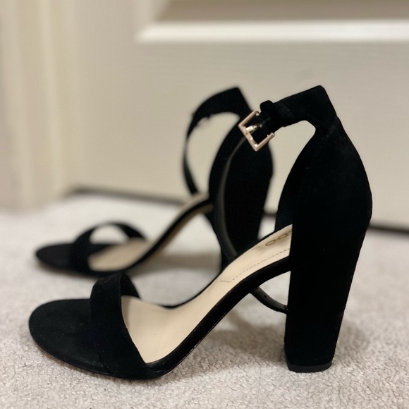 Aldo Enaegyn Ankle Strap Heeled Sandal - Picture 2 of 7